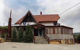 Pensiunea Taverna Bucium
